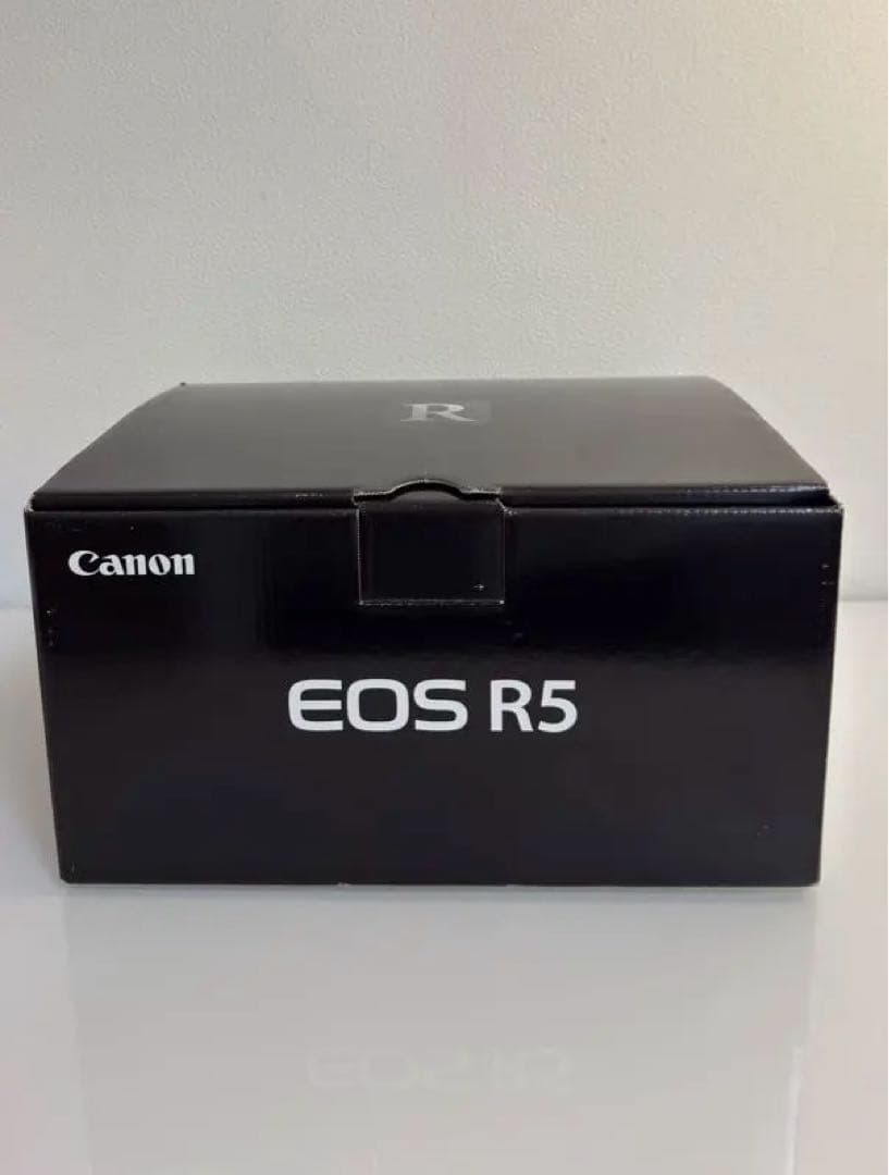 Canon EOS R5 ボディ、 シャッター回数3万未満