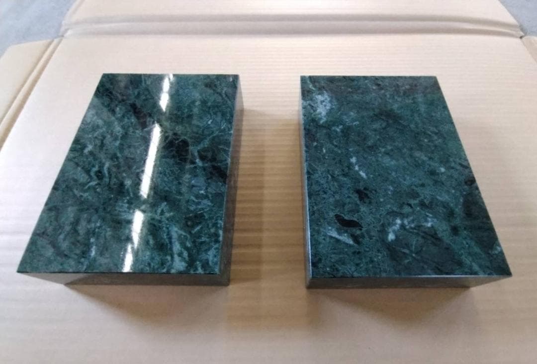 天然大理石　オーディオボード【グリーン】170×250×52●5面磨き●ペア