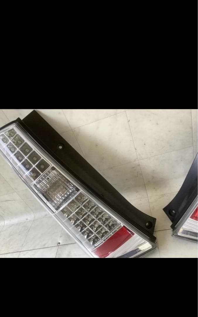 テールランプ クリア/レッド 左右2個セット。