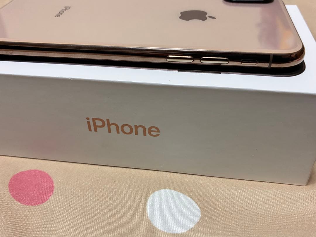 Apple iPhone XS ゴールド 本体　512GB