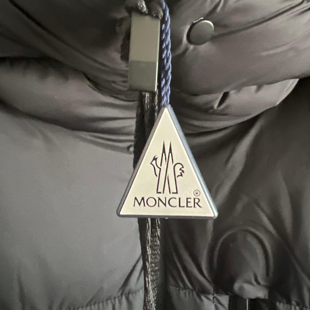 モンクレール(MONCLER)ダウンベストTAMEGAGIUBBOTTO TG1