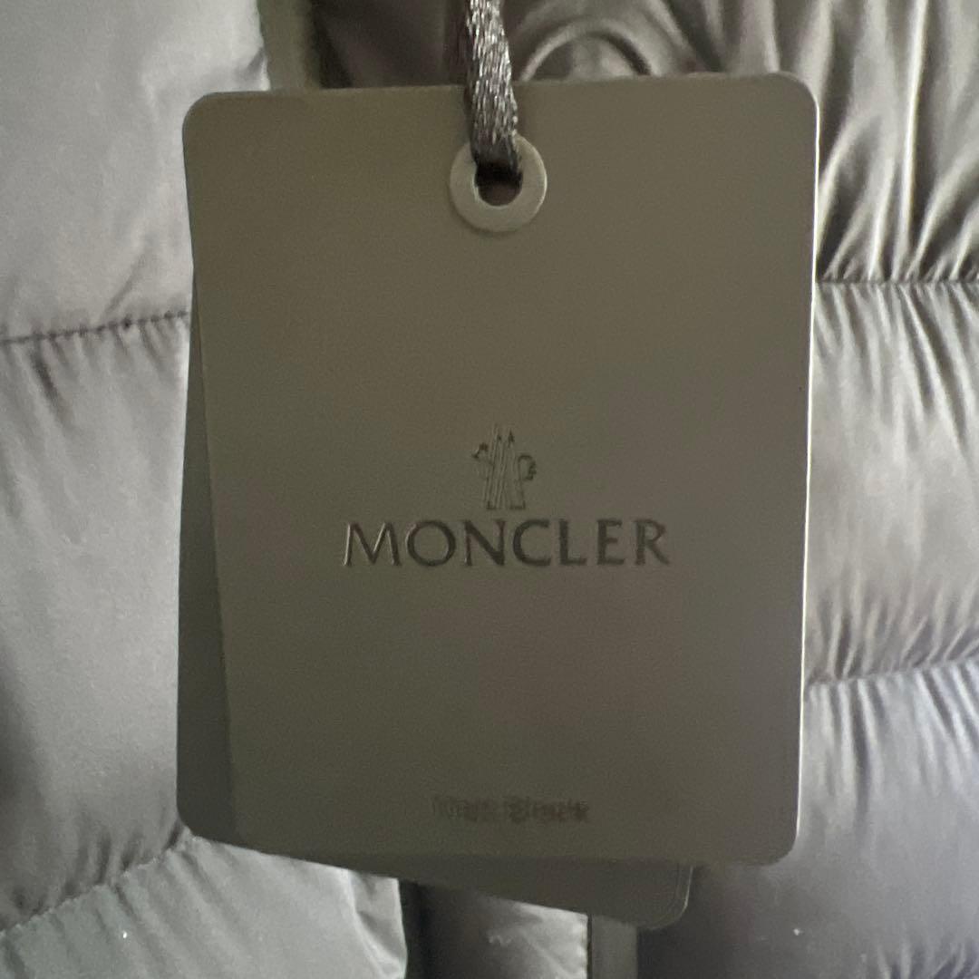 モンクレール(MONCLER)ダウンベストTAMEGAGIUBBOTTO TG1