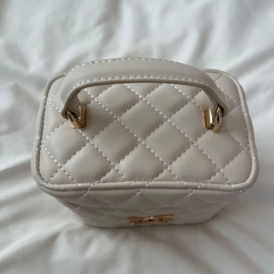 Darich キルティングスクエアミニバッグ バニティ ダーリッチ アイボリー