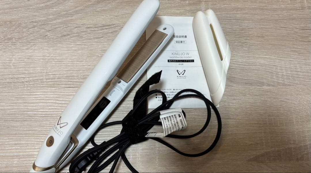 Kinujo ストレートヘアアイロン ホワイト