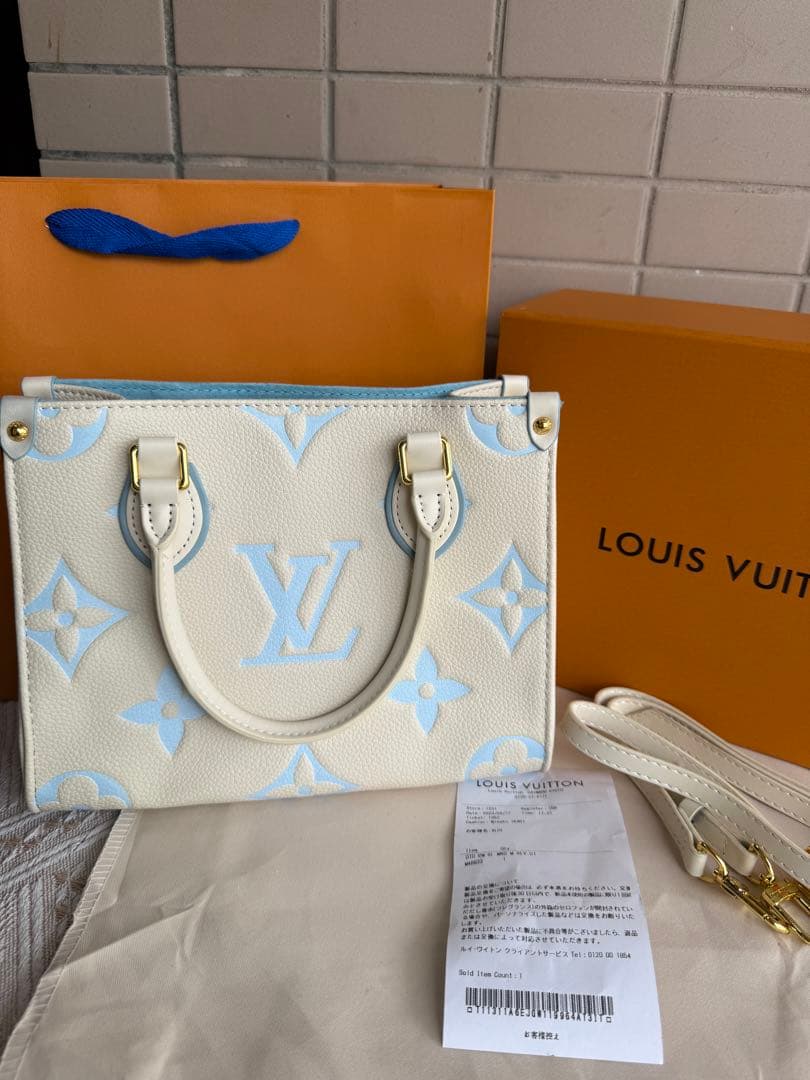 【実写画像】ショルダーバッグ ホワイト/ブルー