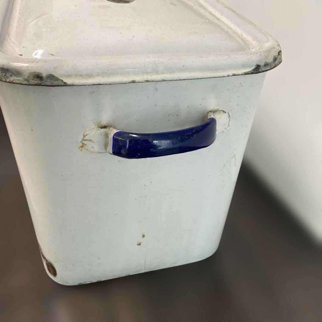 イギリスアンティーク　ホーローブレッド缶　ビンテージ　蚤の市