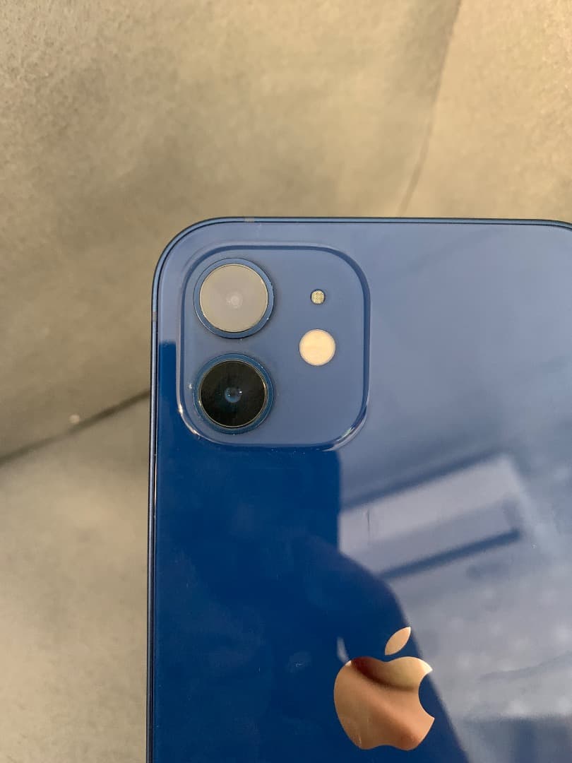 超美品　国内版　SIMフリー　iPhone12 128GB ブルー色