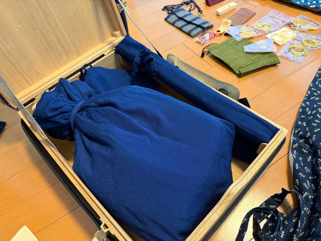 地歌三味線　三つ折り　桐箱　ソフトケース付き