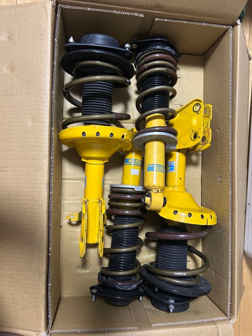 レヴォーグ2019年式vmg取り外しテインダウンサス取付済みサスペンション一式