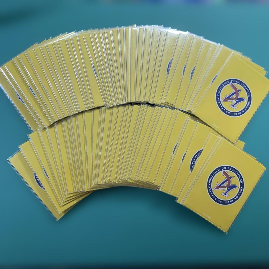 遊戯王　アカデミアスリーブ　オシリスレッド　ラーイエロー　オベリスクブルー