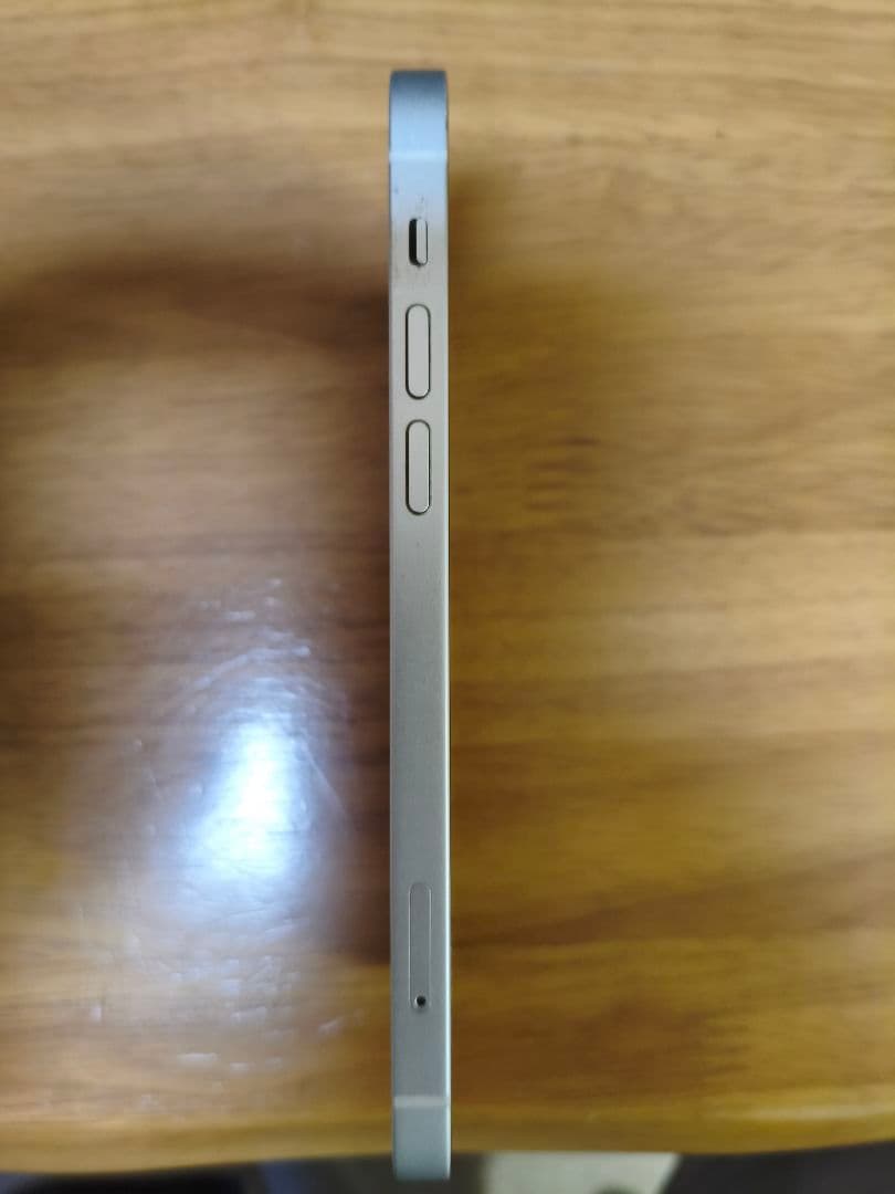 Apple iPhone 12 ホワイト 本体　128g シムフリー　初期化済み