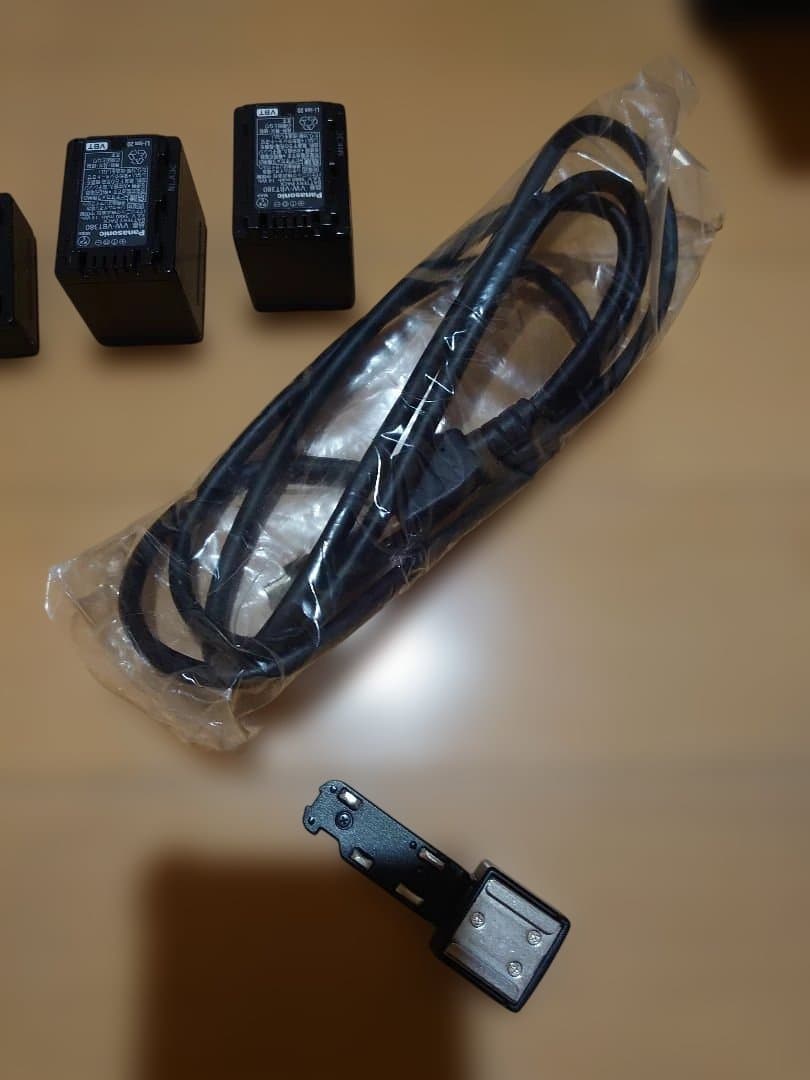 Panasonic HC-WX995M 4Kビデオカメラ 本体