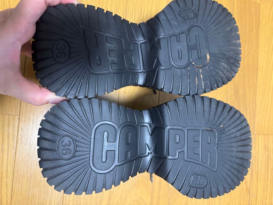 CAMPER（カンペール）BCN / フラットシューズ