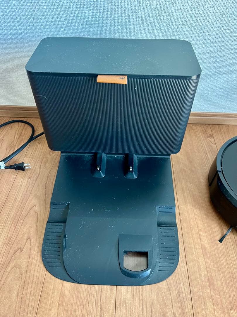 Roomba ロボット掃除機本体　　j7➕　美品