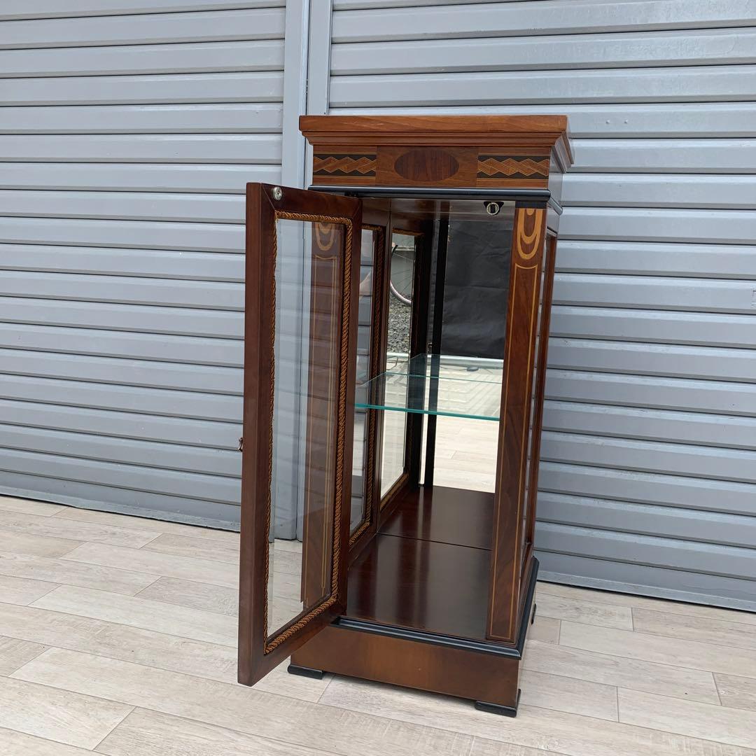 イタリア製　ガラス　飾り棚　棚　展示　ディスプレイ　ケース　ショーケース