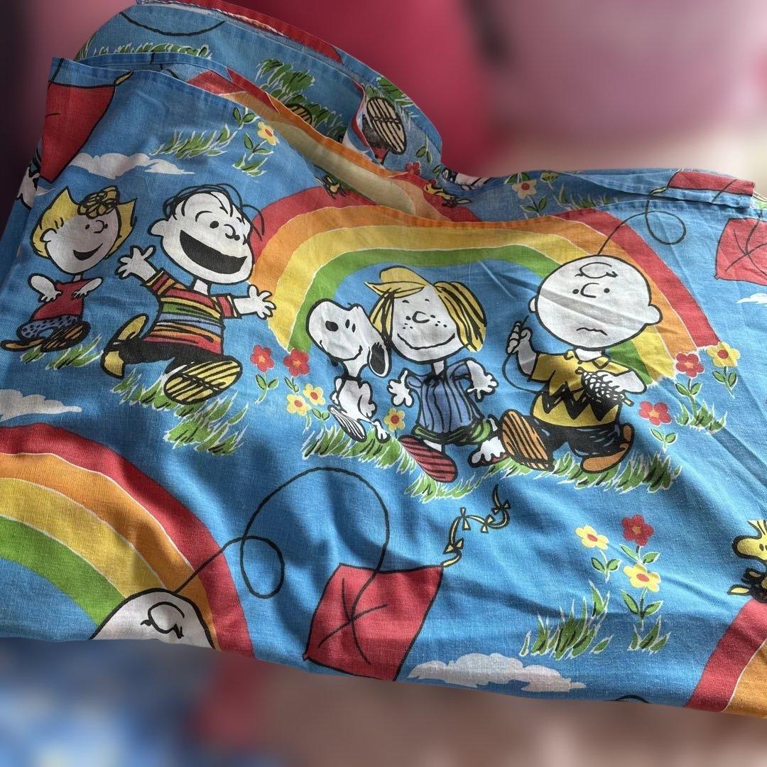 ちーこスヌーピービンテージシーツアメリカ雑貨レトロ寝具ピーナッツレインボー