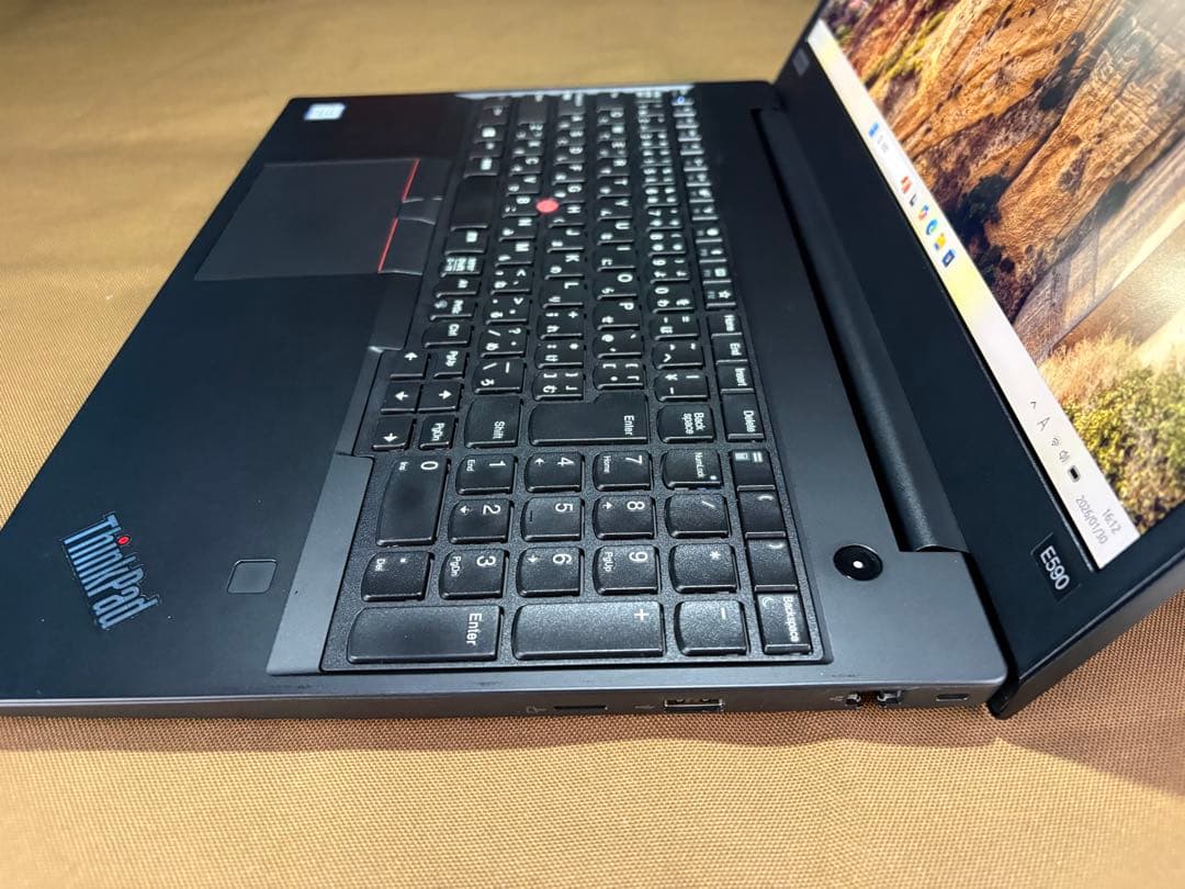 ThinkPad e590 第8世代 i5 メモリ8GB SSD256GB