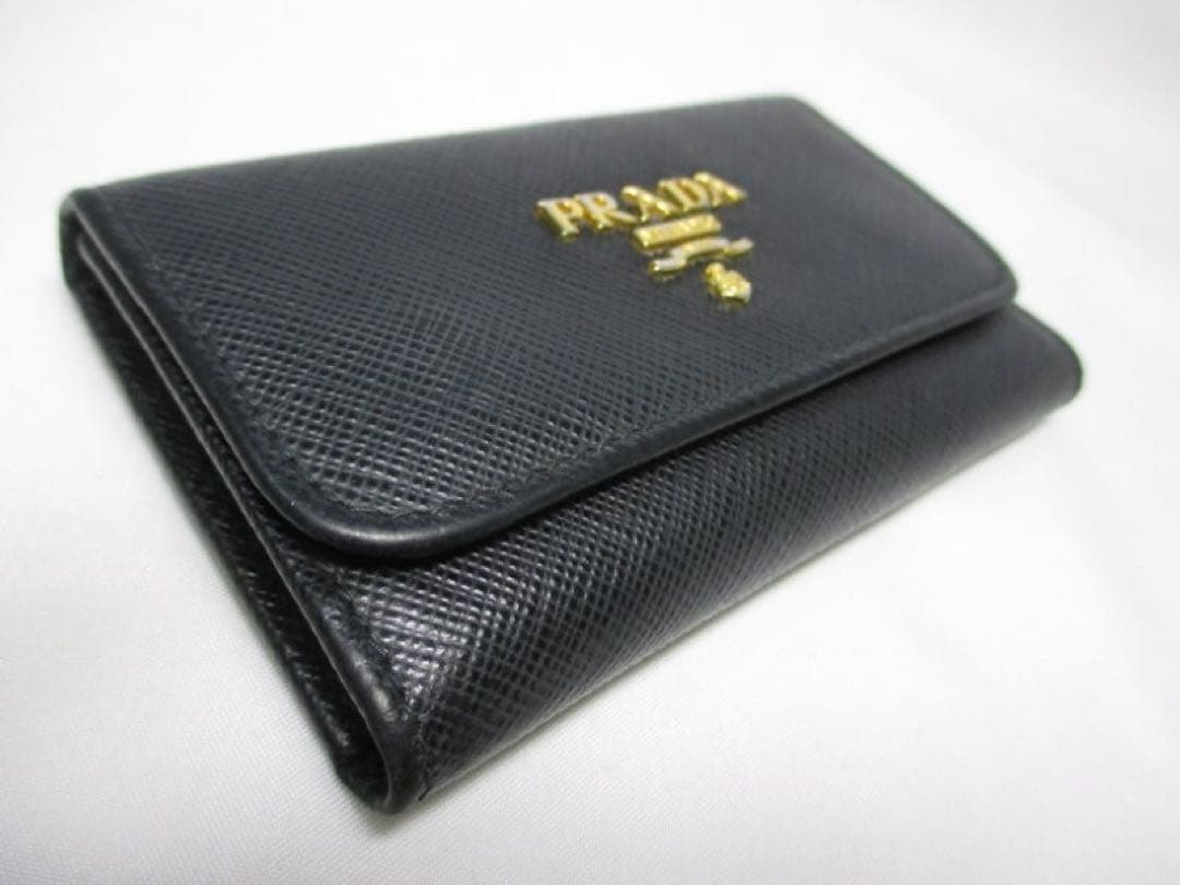 美品 ＰＲＡＤＡ プラダ ６連キーケース 黒 ブラック 中古本物