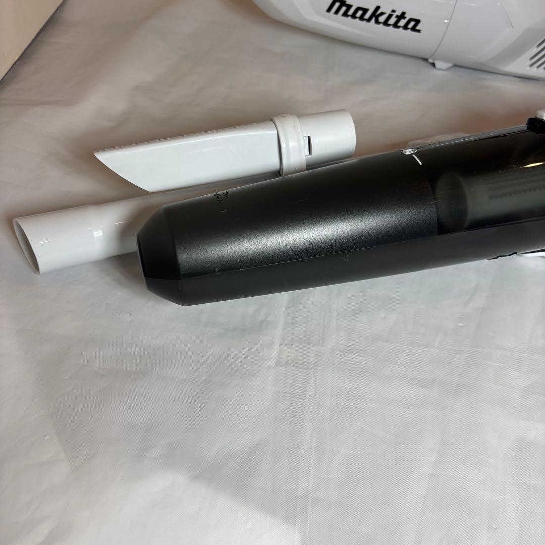 マキタ 40Vmax コードレススティッククリーナー　バッテリー充電器付き