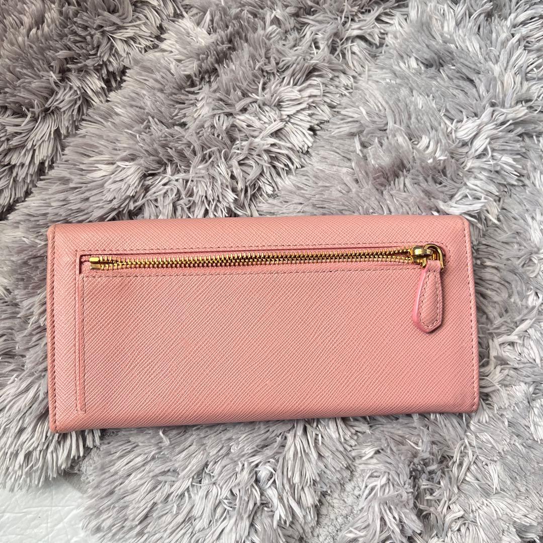 極美品✨PRADA サフィアーノ　メタルバー　ベビーピンク　長財布　レディース