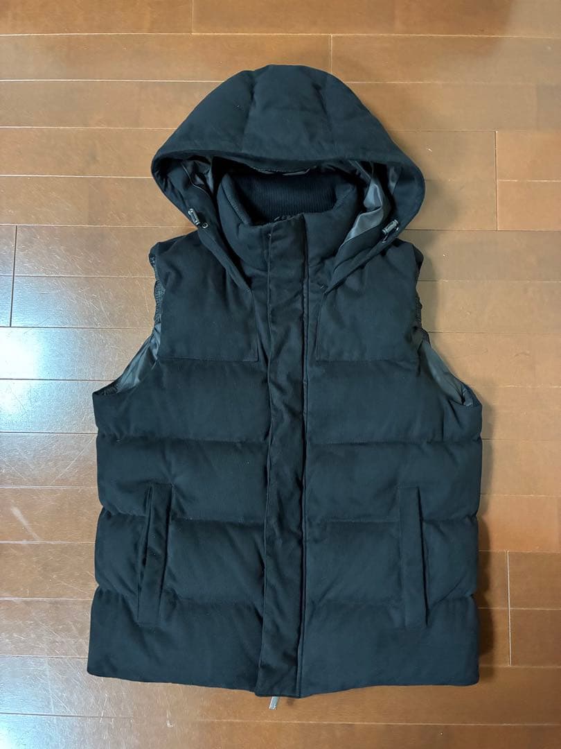   フード付きダウンベストXLブラック美品ダブルジッパー