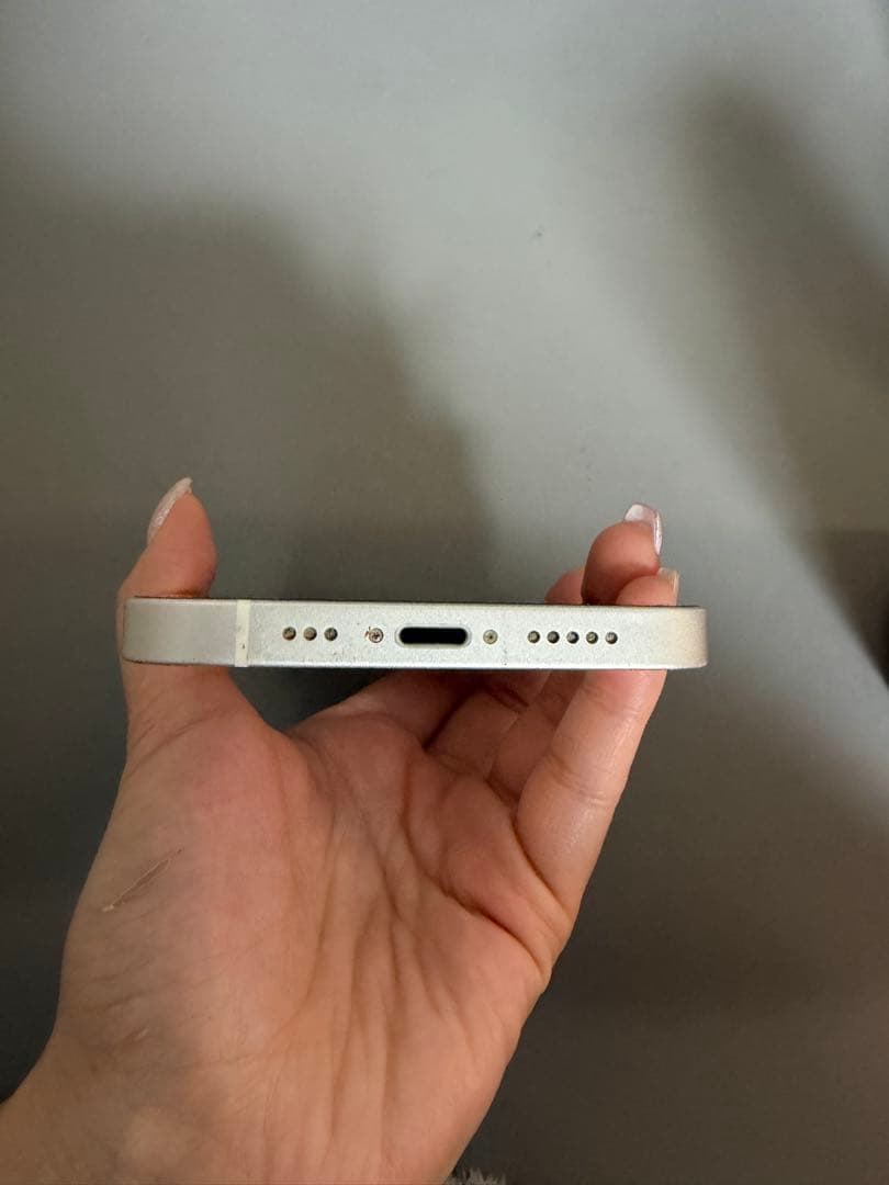 携帯電話本体 iphone12 64GB