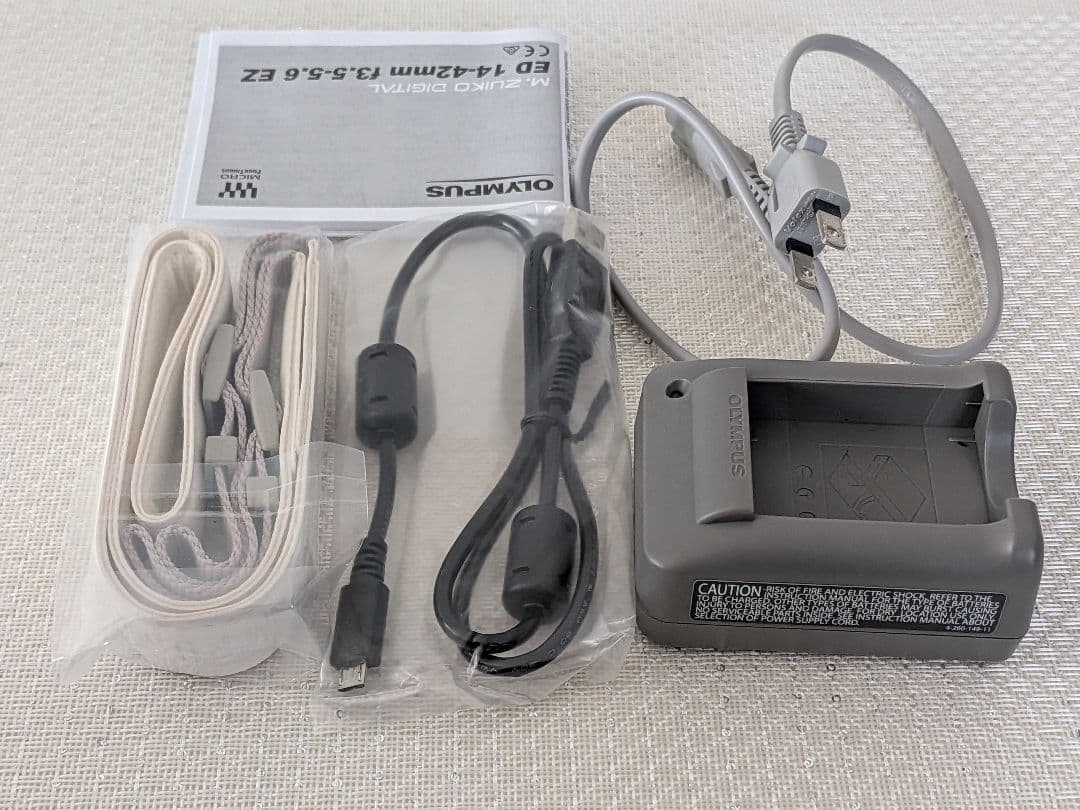 デジタルカメラ OLYMPUS PEN E-PL9