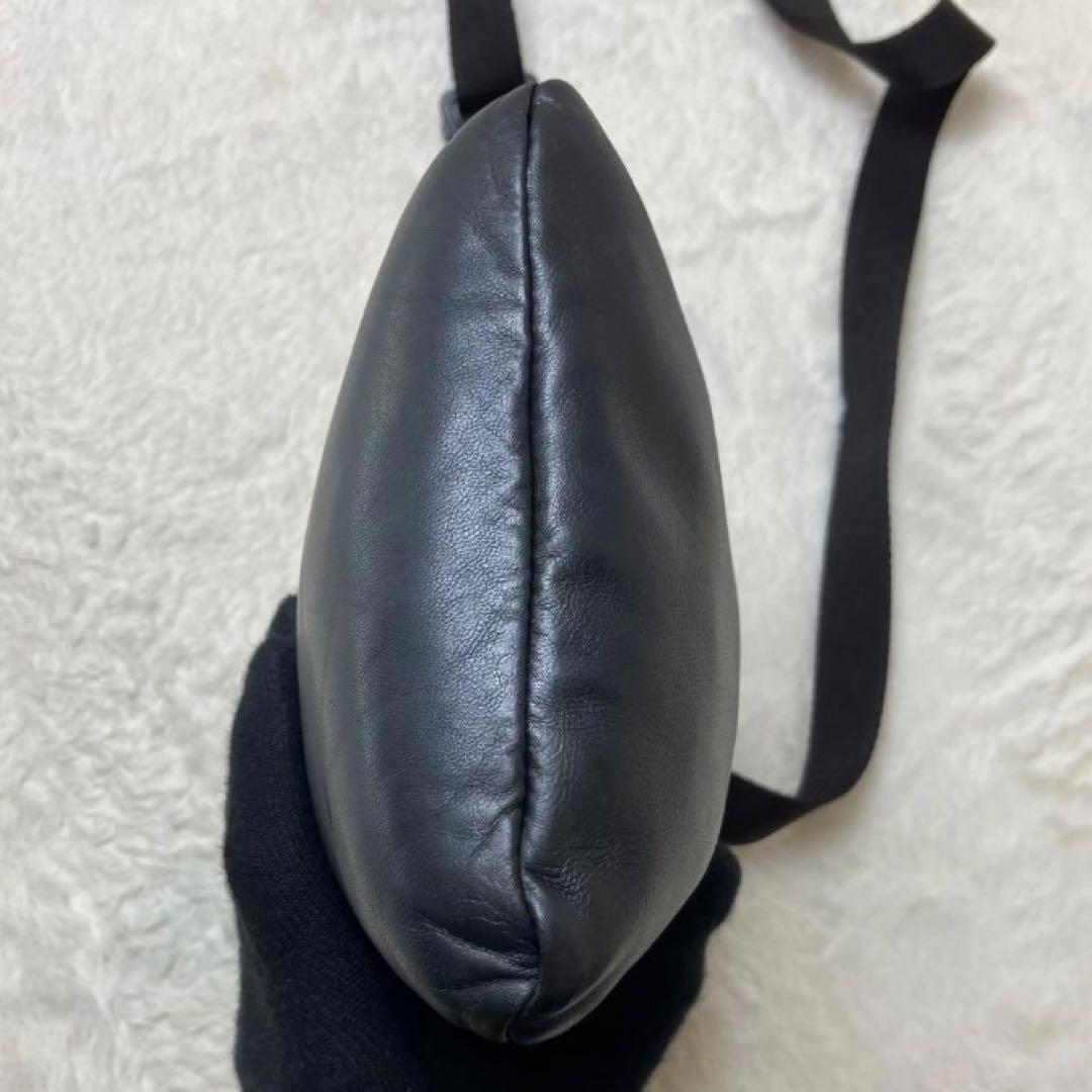 美品✨メゾンマルジェラ グラムスラム 4ステッチ 本革 ミニショルダーバッグ 黒