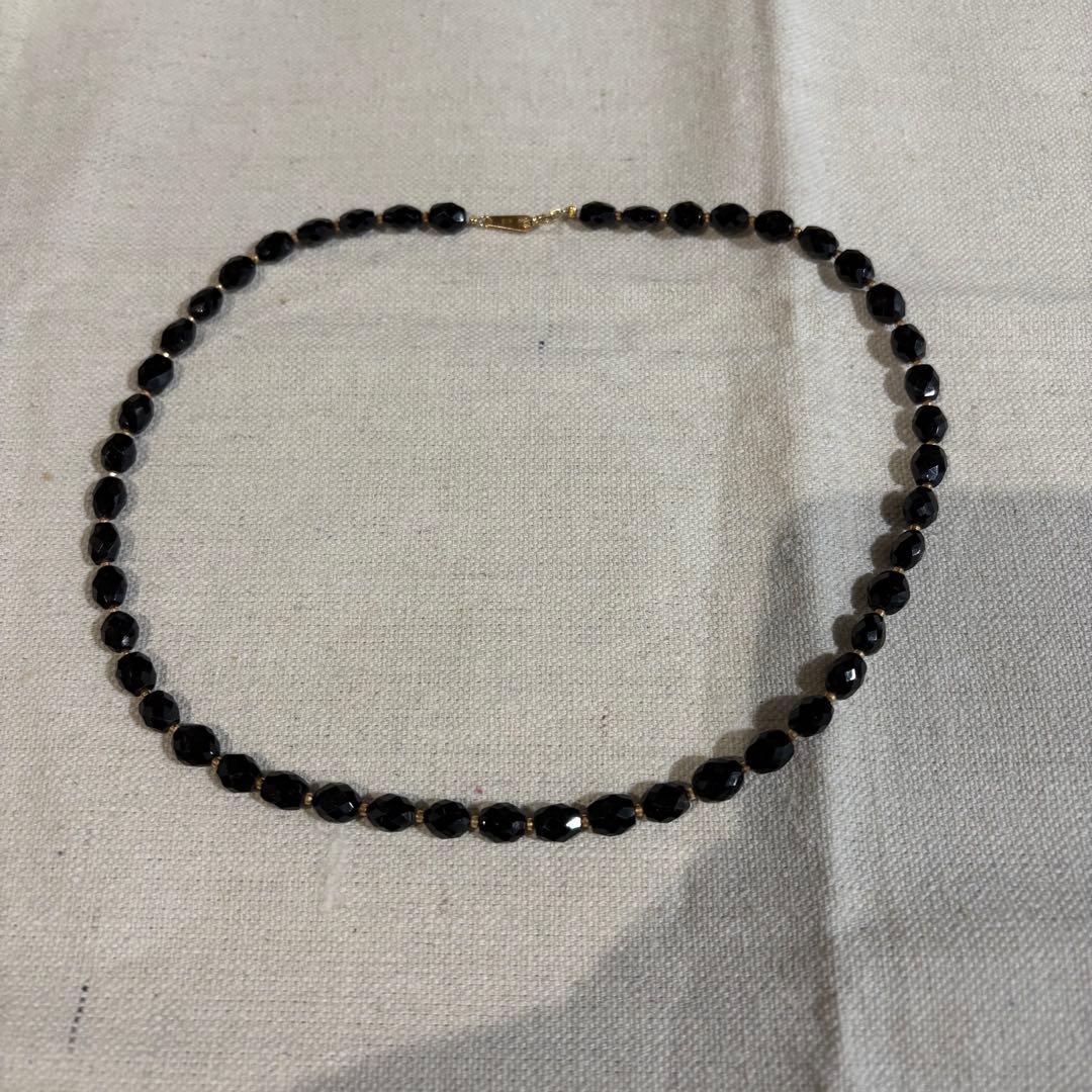 う*\"様 K18刻印　ブラックストーンネックレス