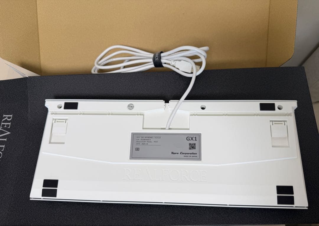 REALFORCE GX1 ホワイトキーボード