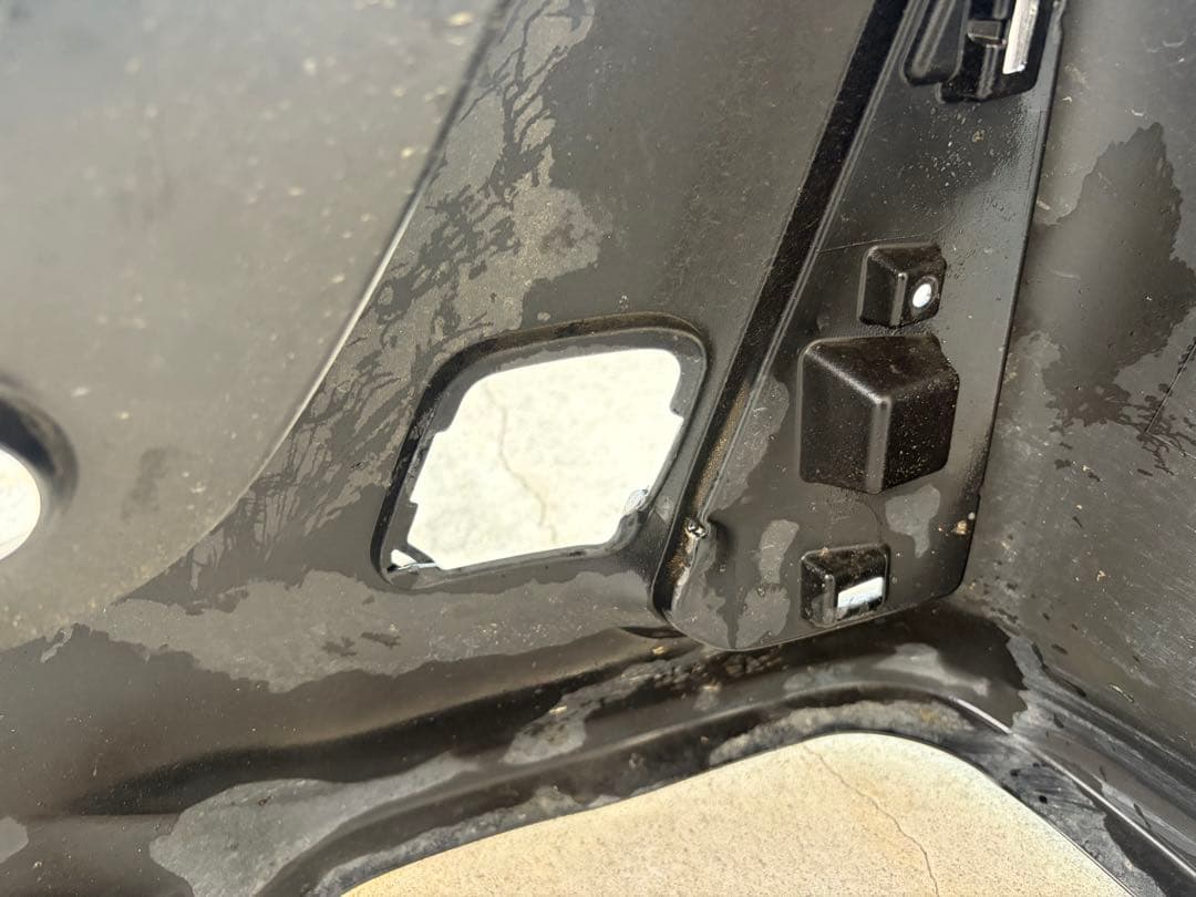 ヴォクシーZRR80 純正リアバンパー