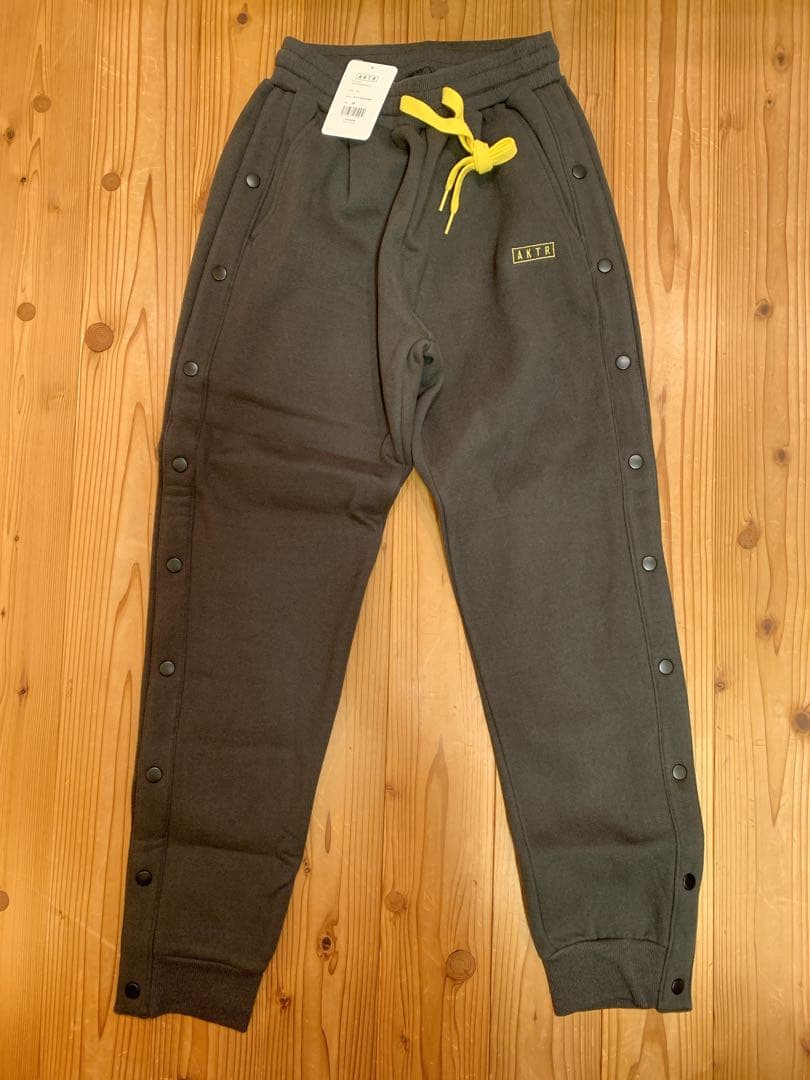 あ*ぃ様 AKTR アクター　バスケットボール　サイトスナップスウェットパンツ