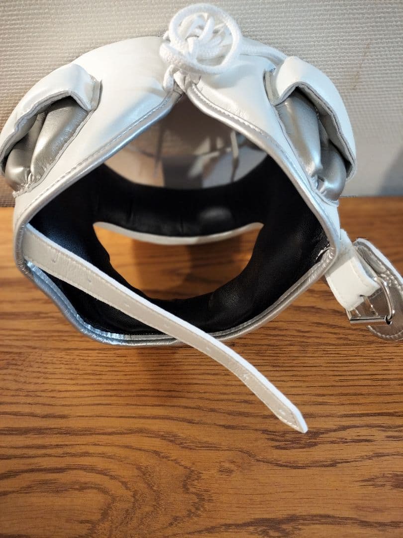 ＦＬＹボクシングヘッドギア　新品未使用