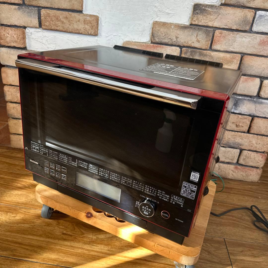 美品　東芝　過熱水蒸気オーブンレンジ　ER-TD3000(R)　30L