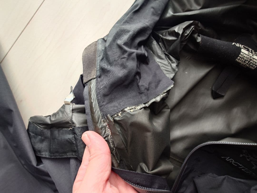 た*い様 ARC'TERYX ブラック フード付きジャケット S