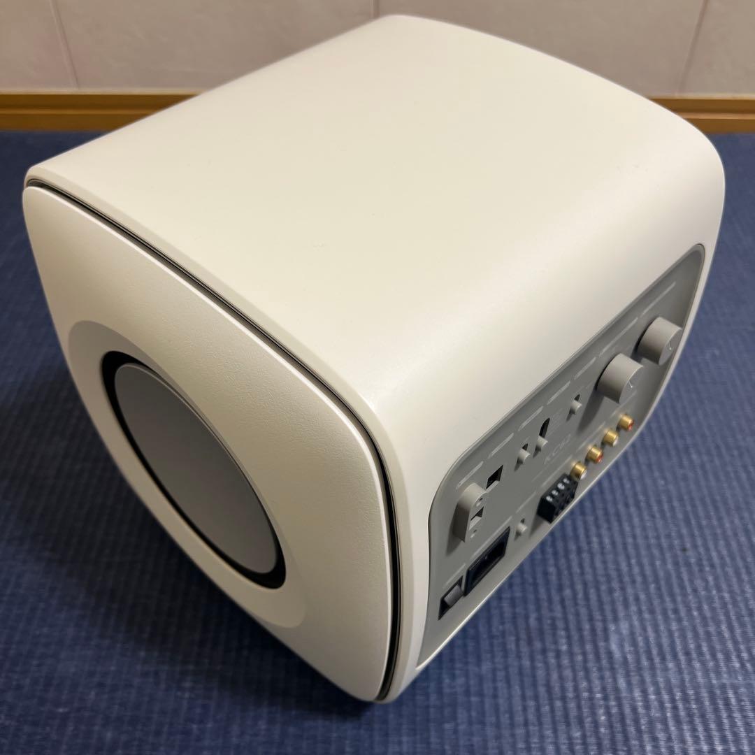 y*n様 KEF ワイヤレスサブウーファー ホワイト