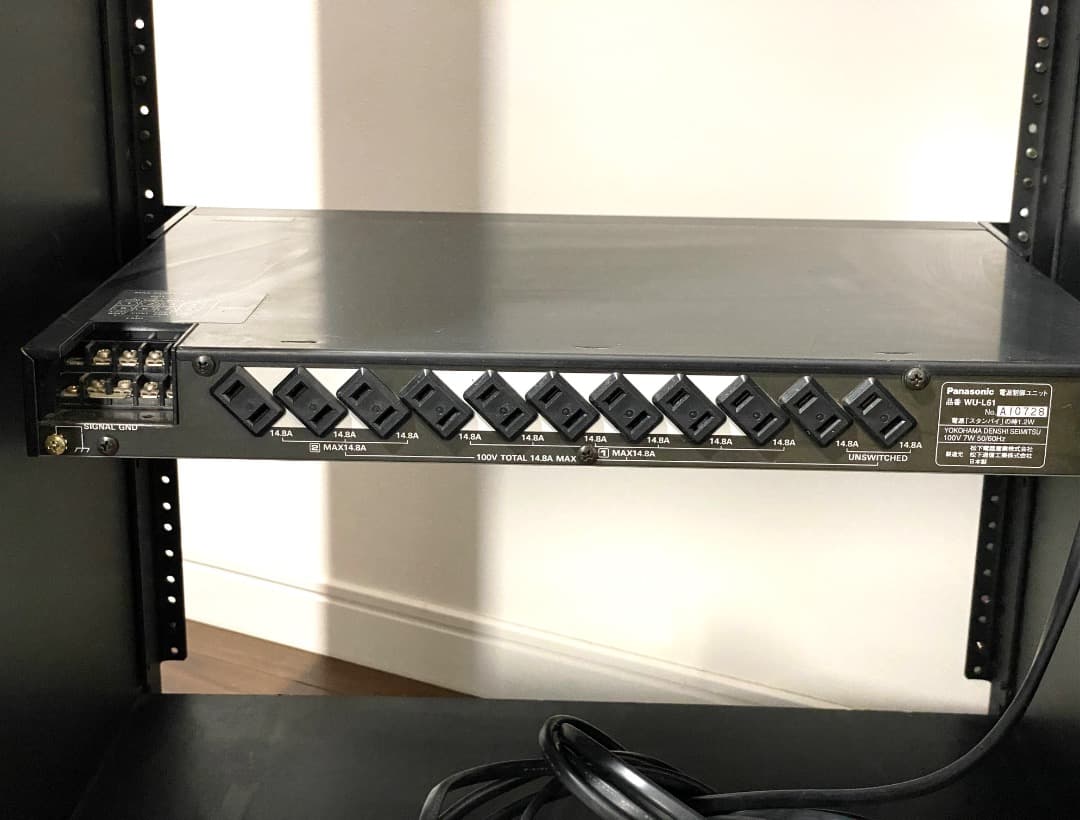 I*P様 動作品 RAMSA WU-L61 電源+システム ラック マウント用キ