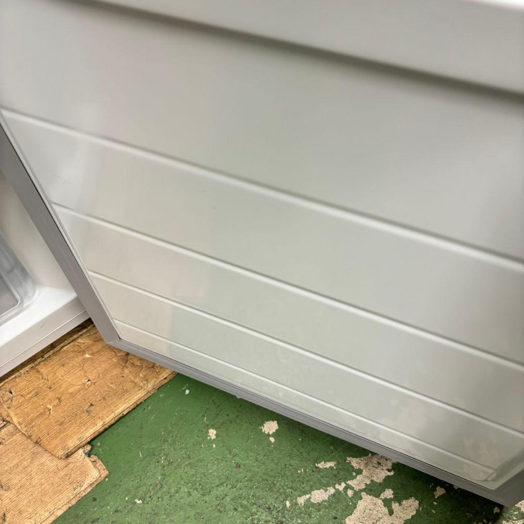 82 冷蔵庫　小型 ブラックカラー　2024年製　一人暮らし　洗濯機も有　大人気