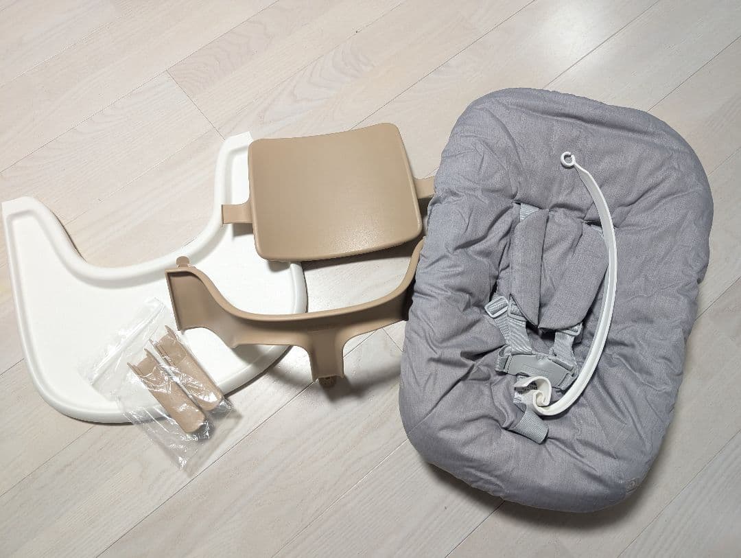 トリップトラップ　ニューボーンセット&ベビーセット&トレイ