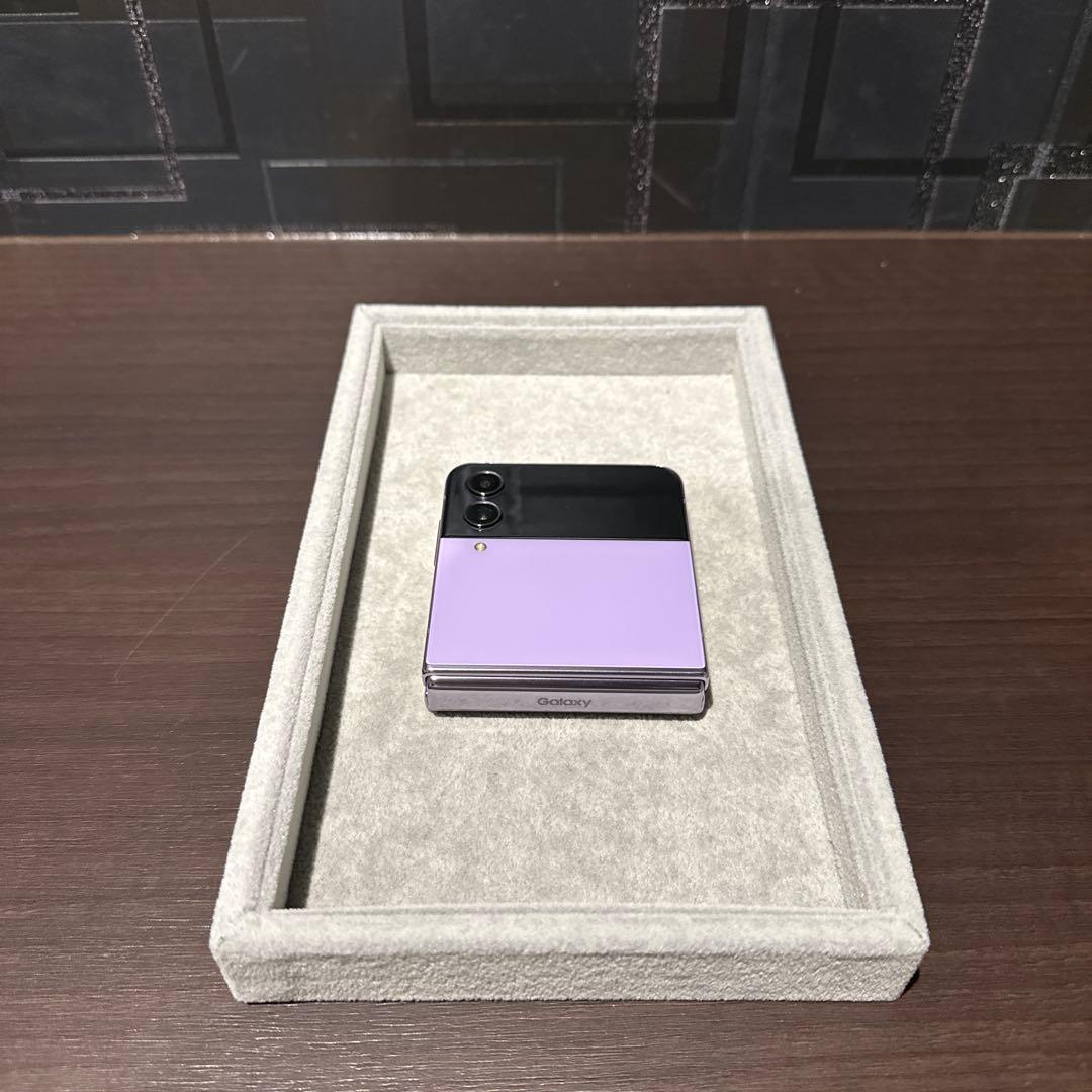 【美品】Galaxy Z Flip4 128GB パープル