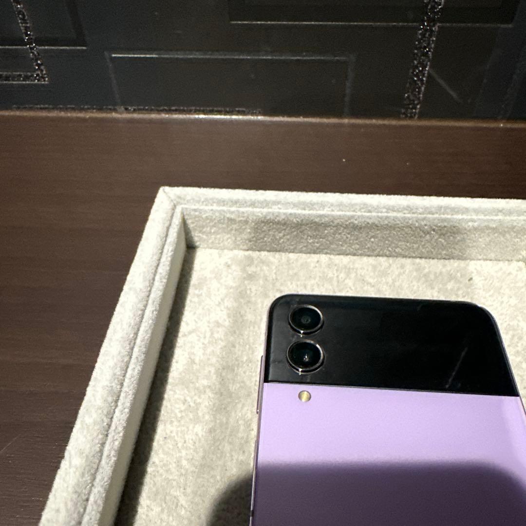 【美品】Galaxy Z Flip4 128GB パープル