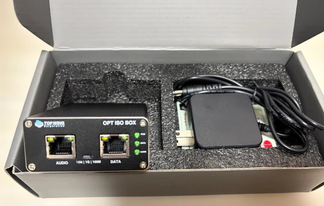 TOP WING OPT ISO BOX　（オプティカルLANアイソレーター）