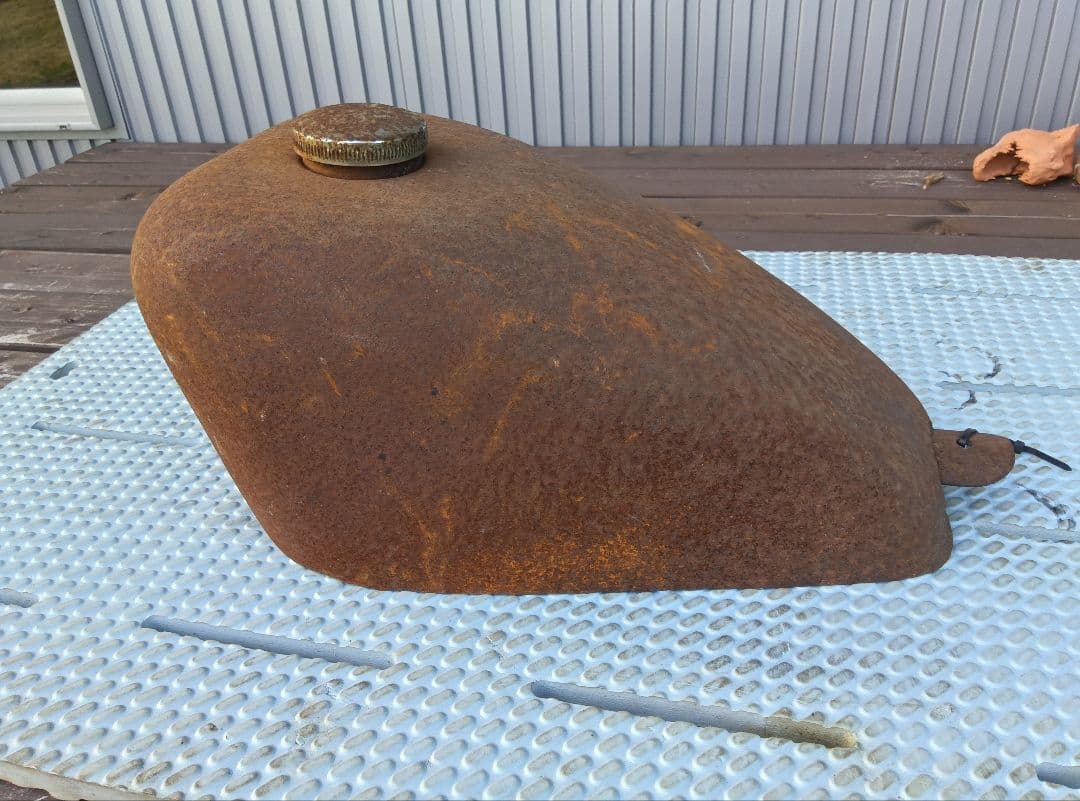 スポーツスタータンク 2.8ガロン ロートンネル キャップ付き タンク内サビ無し