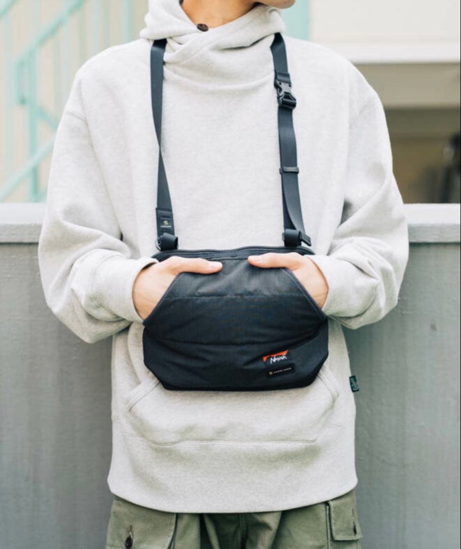 NANGA × master piece hand warmer bag