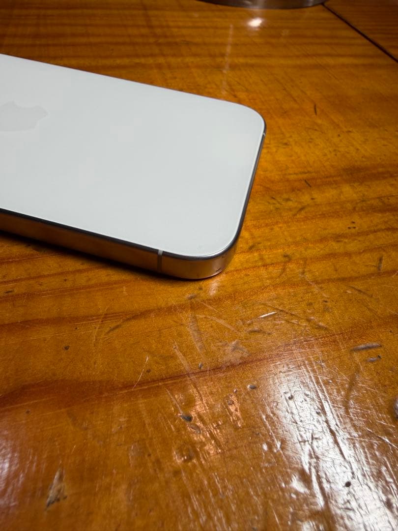 値下げ！！iPhone 15Pro ホワイトチタニウム 128GB SIMフリー