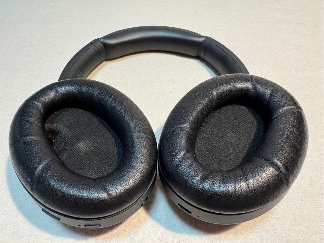 SONY WH-1000XM4 ノイズキャンセリングヘッドホン　ブラック