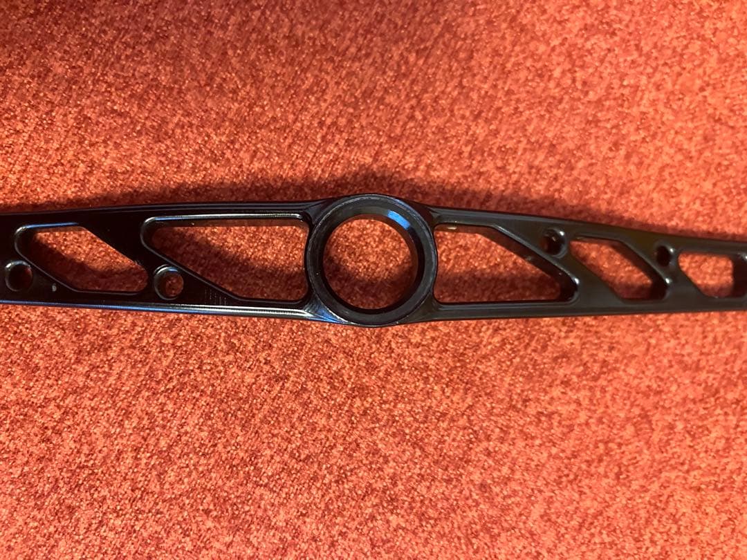 LIVRE 130mm クランクハンドル 右用