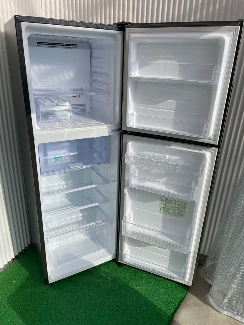 921 シャープ おしゃれシルバー 2ドア冷蔵庫 225L トップフリーザー