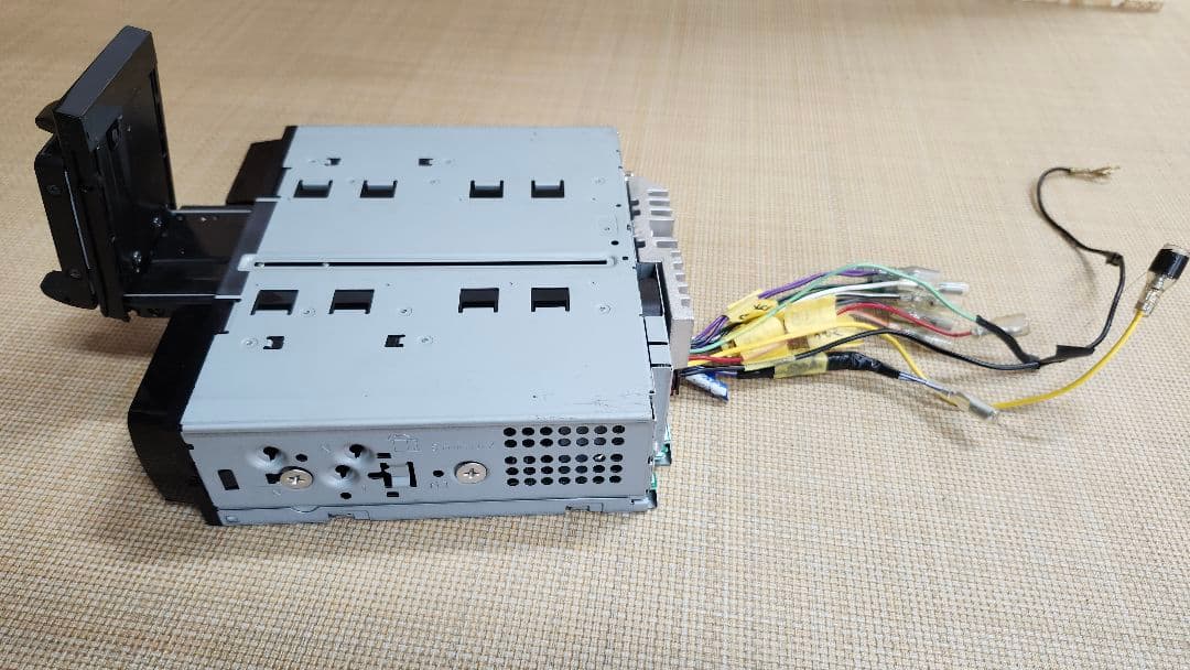 MVH-7500SC+1DINケースおまけ