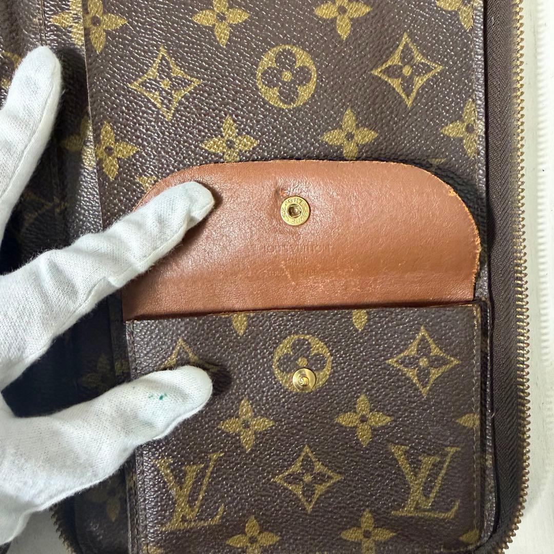 LOUIS VUITTONルイヴィトン モノグラム ポッシュ・エスカパド